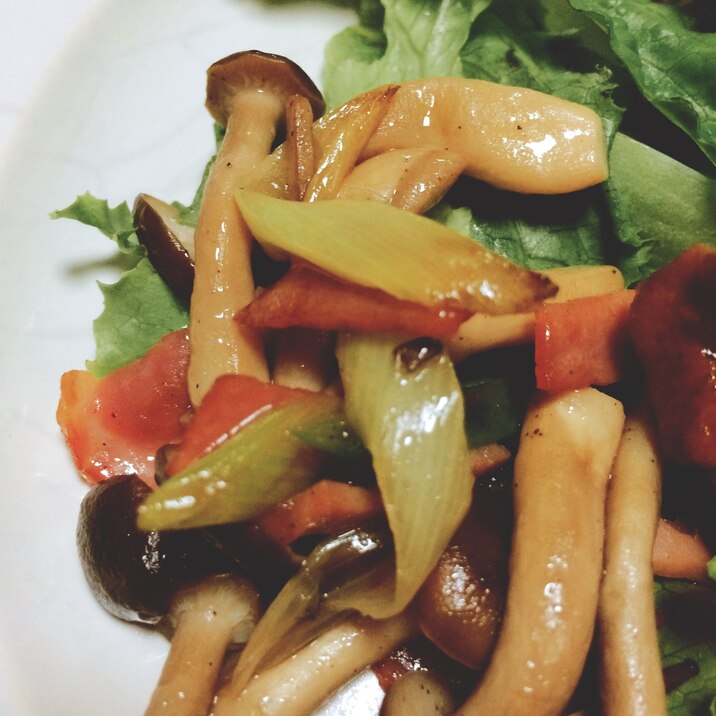 付け合わせにぴったり!きのこの醤油炒め☆